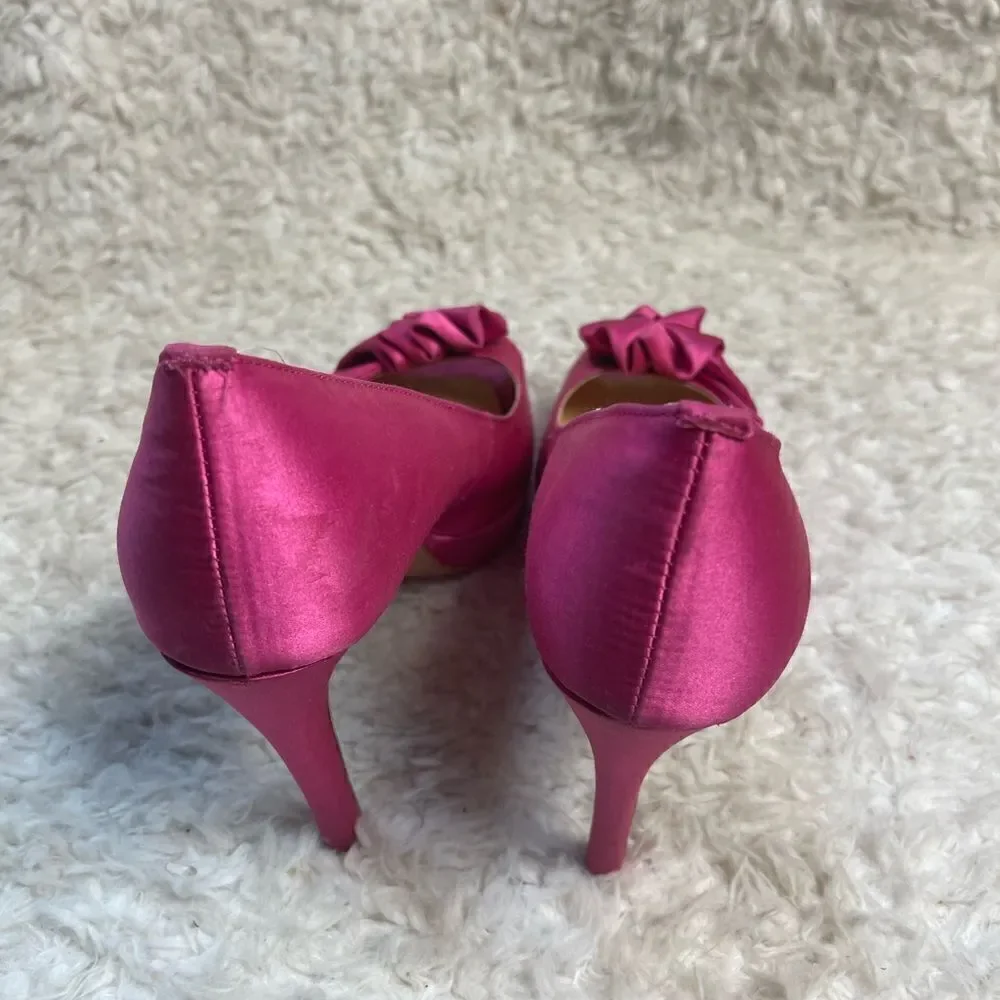 Pour La Victoire Satin Hot pink slip on platform heels peep toe SZ9.5